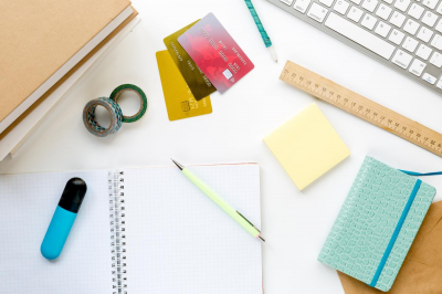 Are you a student looking for your first credit card? Avoid the pitfalls, and get one of these cards