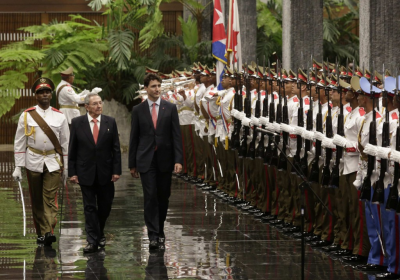 Justin Trudeau meets Raul Castro in Havana