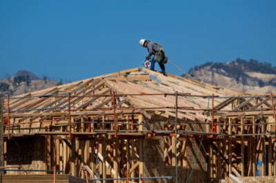 Homebuilders bet on 1% mortgage rates to wake up U.S. buyers