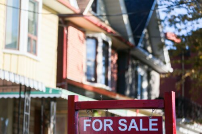 Parents co-signing for their child’s mortgage is ‘fraught’ with risks: brokers