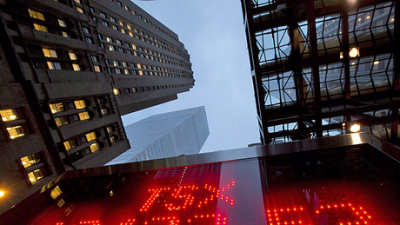 TSX loses 300 points as world markets sell off