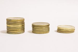 Seniors' debt rising, report shows + MORE Aug 28th