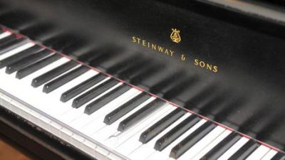 Piano maker Steinway finds higher bidder