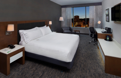 June 20 Update: New Holiday Inn opens in Montreal, 400 Free Best Buy Rewards Zone points, $20 off Avianca flights